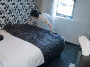 客室清掃業務の様子1